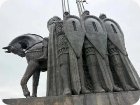 монумент Невский и дружина